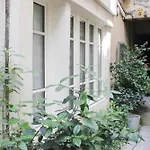 Small New Apartment In The Heart Of The 2Nd