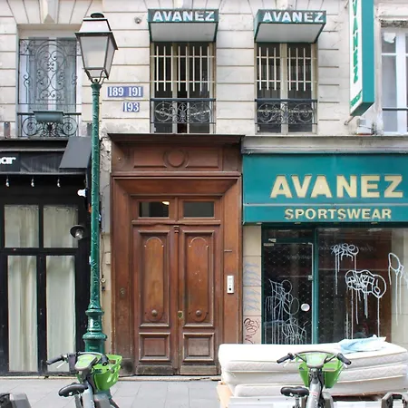 Small New In The Heart Of The 2nd Appartamento